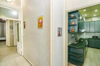 Апартаменты Luxary Apartment On Nizami 80 Баку Апартаменты с балконом-57